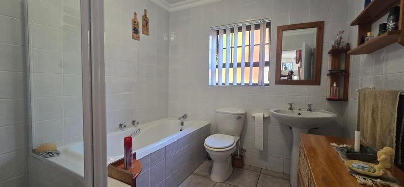 3 Bedroom Property for Sale in Dolphin Creek Golf Estate Western Cape